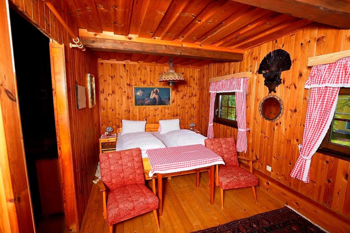 Huette Zum Verlieben Gurk Exterior photo